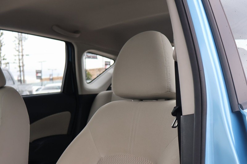 Nissan Versa Note Vehicle Full-screen Gallery Image 18