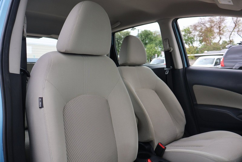 Nissan Versa Note Vehicle Full-screen Gallery Image 20