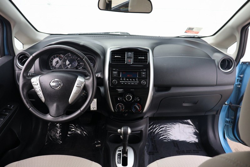 Nissan Versa Note Vehicle Full-screen Gallery Image 22