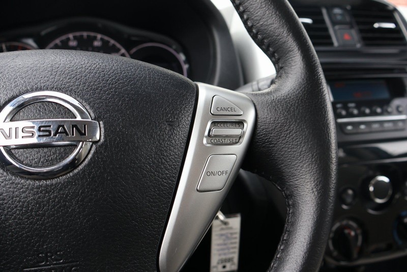 Nissan Versa Note Vehicle Full-screen Gallery Image 26