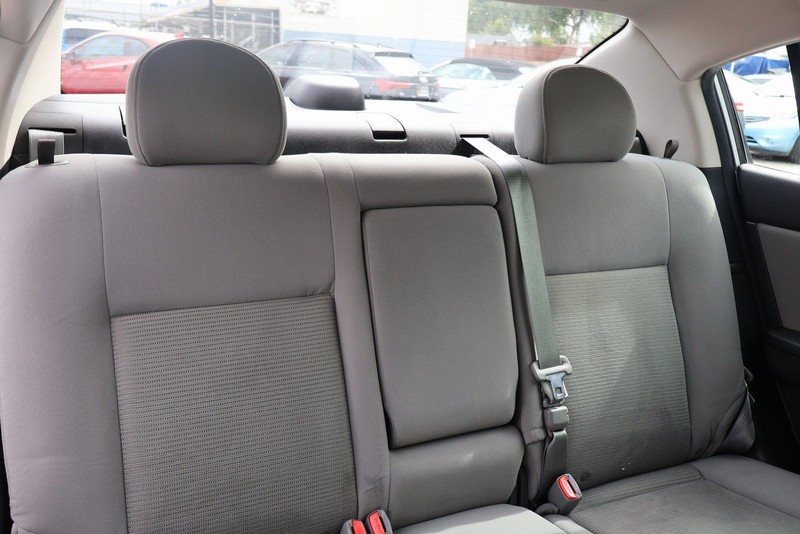 Nissan Sentra Vehicle Full-screen Gallery Image 20