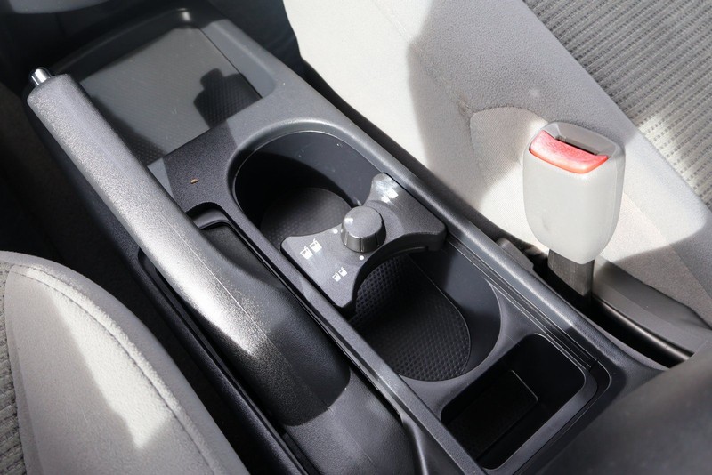 Nissan Sentra Vehicle Full-screen Gallery Image 29