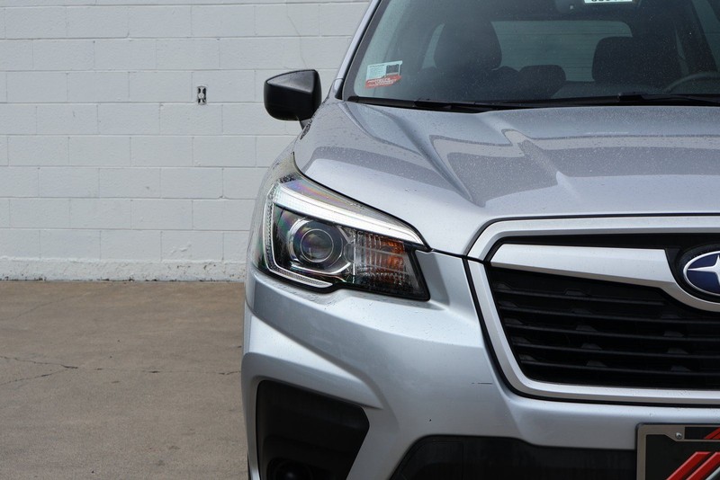 Subaru Forester Vehicle Full-screen Gallery Image 03