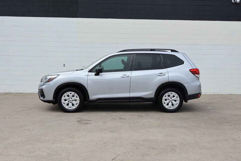 Subaru Forester Vehicle Full-screen Gallery Image 10