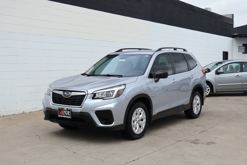 Subaru Forester Vehicle Full-screen Gallery Image 11