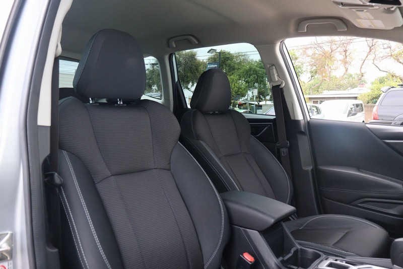 Subaru Forester Vehicle Full-screen Gallery Image 20