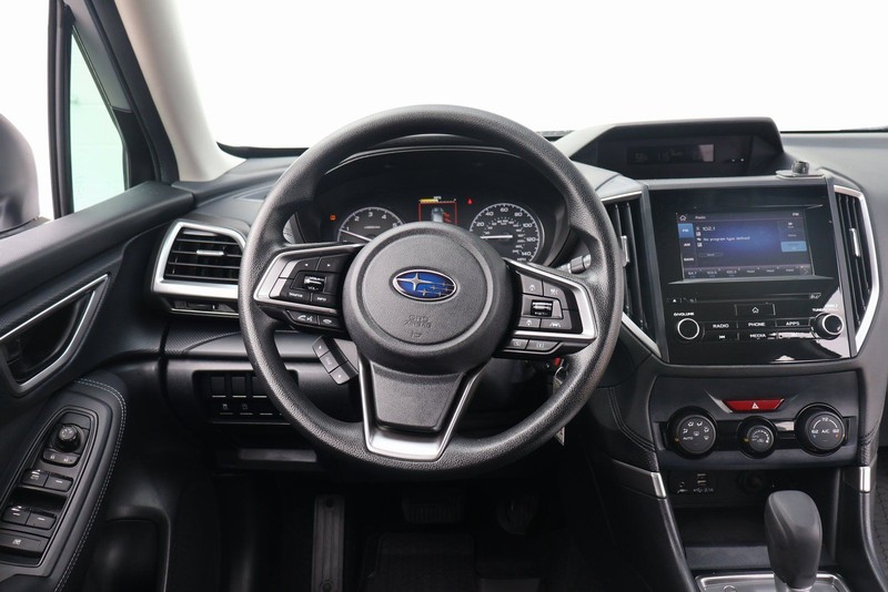 Subaru Forester Vehicle Full-screen Gallery Image 25