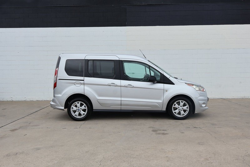 Ford Transit Connect Wagon Vehicle Full-screen Gallery Image 04
