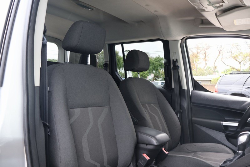 Ford Transit Connect Wagon Vehicle Full-screen Gallery Image 22