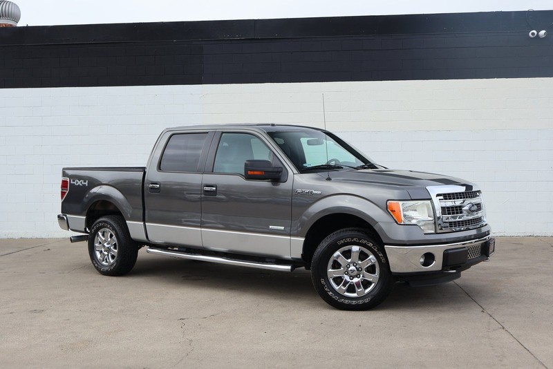 Ford F-150 Vehicle Full-screen Gallery Image 02