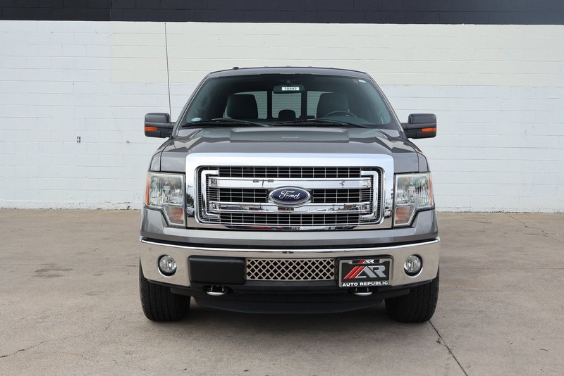 Ford F-150 Vehicle Full-screen Gallery Image 03