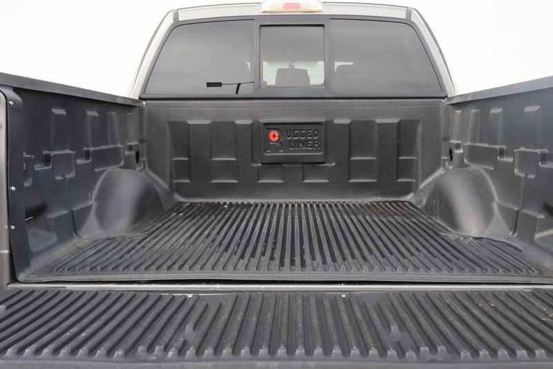 Ford F-150 Vehicle Full-screen Gallery Image 08