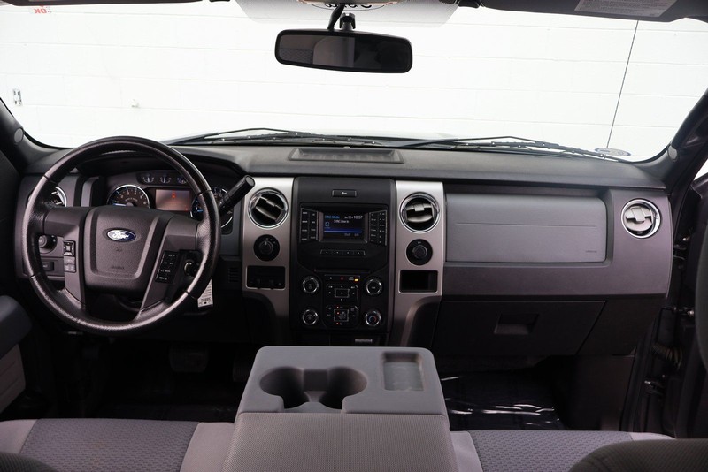 Ford F-150 Vehicle Full-screen Gallery Image 22