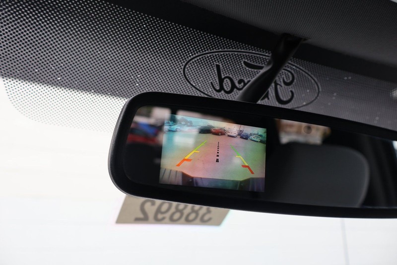 Ford F-150 Vehicle Full-screen Gallery Image 27