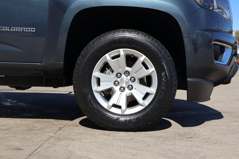 Chevrolet Colorado Vehicle Full-screen Gallery Image 11