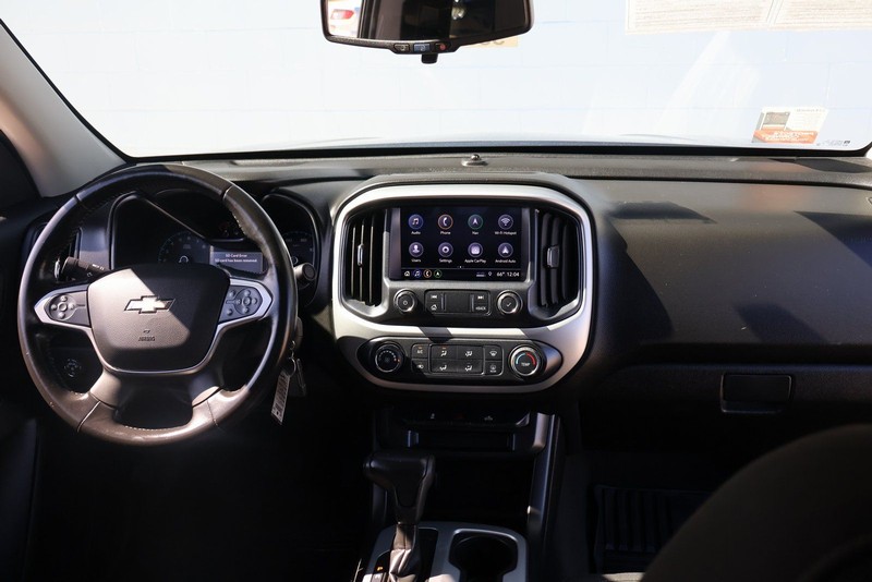 Chevrolet Colorado Vehicle Full-screen Gallery Image 18