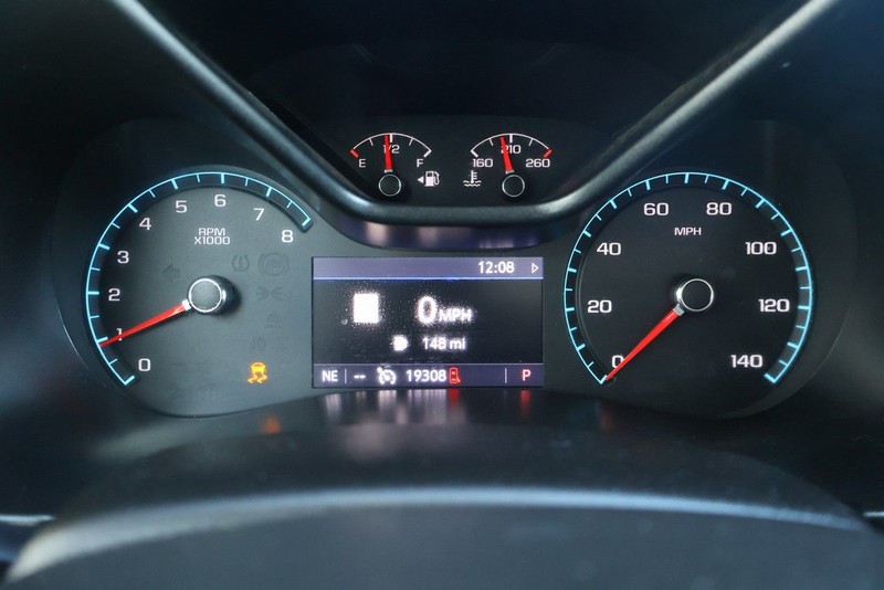 Chevrolet Colorado Vehicle Full-screen Gallery Image 19