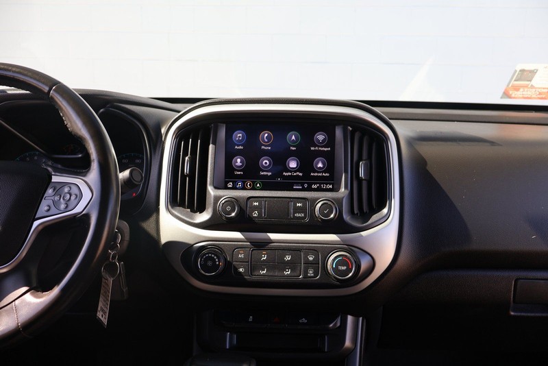 Chevrolet Colorado Vehicle Full-screen Gallery Image 23