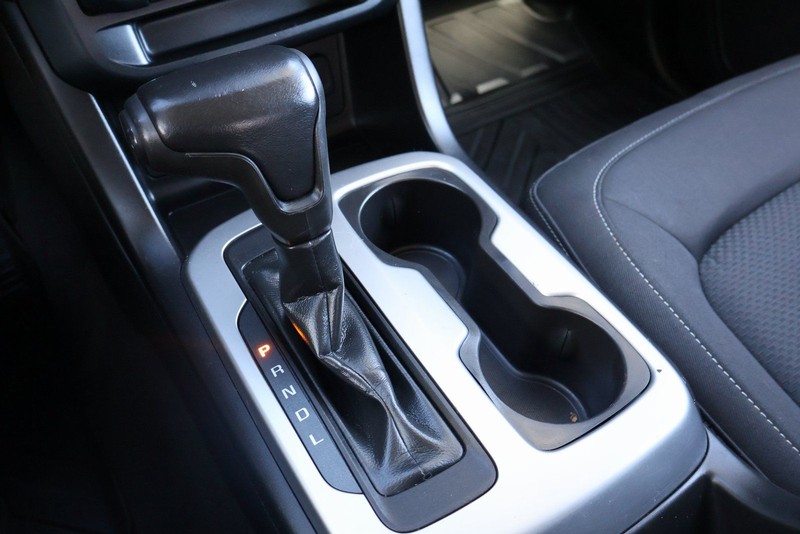 Chevrolet Colorado Vehicle Full-screen Gallery Image 27