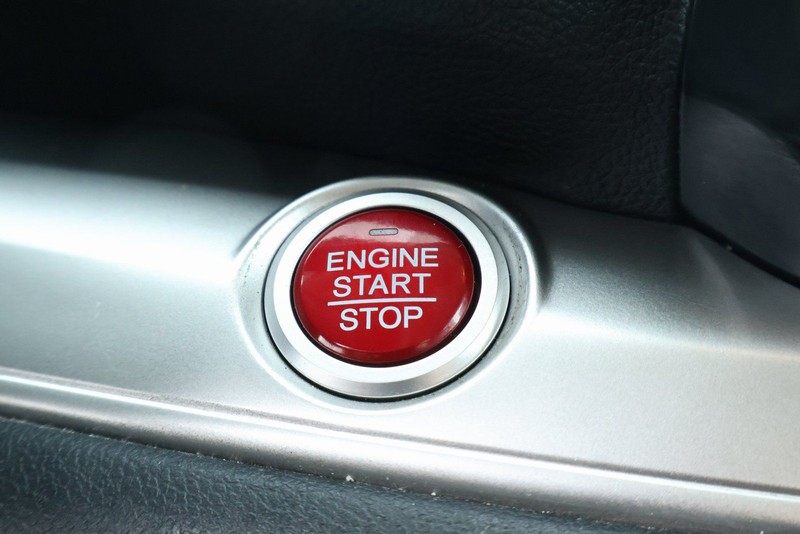 Honda CR-V Vehicle Full-screen Gallery Image 28