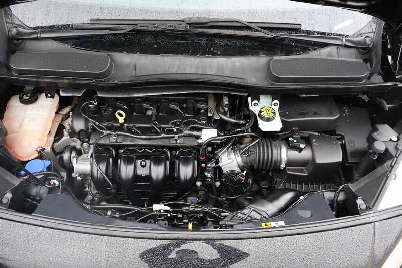 Ford Transit Connect Wagon Vehicle Full-screen Gallery Image 12