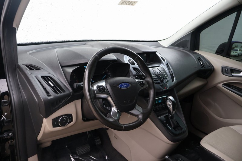 Ford Transit Connect Wagon Vehicle Full-screen Gallery Image 16