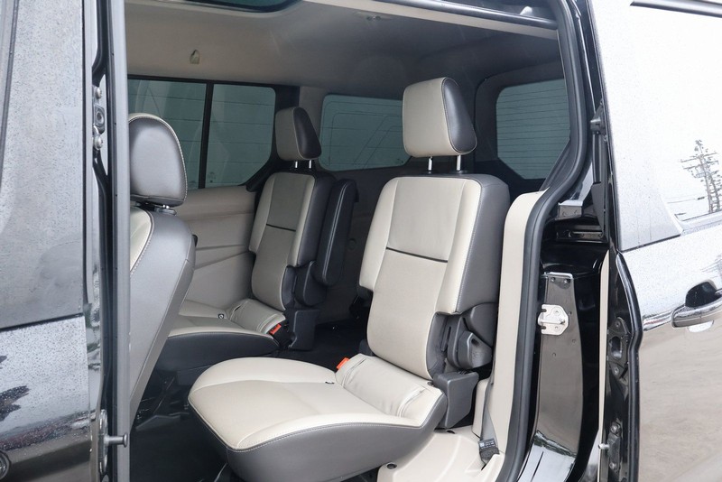Ford Transit Connect Wagon Vehicle Full-screen Gallery Image 19
