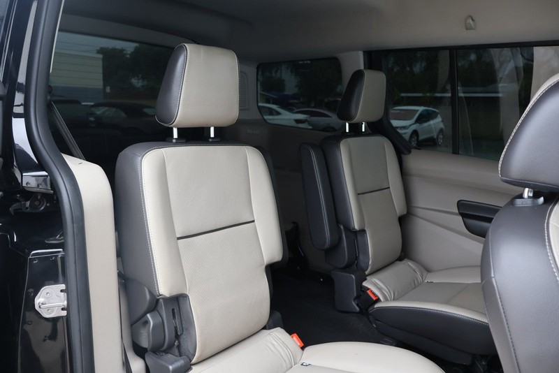 Ford Transit Connect Wagon Vehicle Full-screen Gallery Image 22