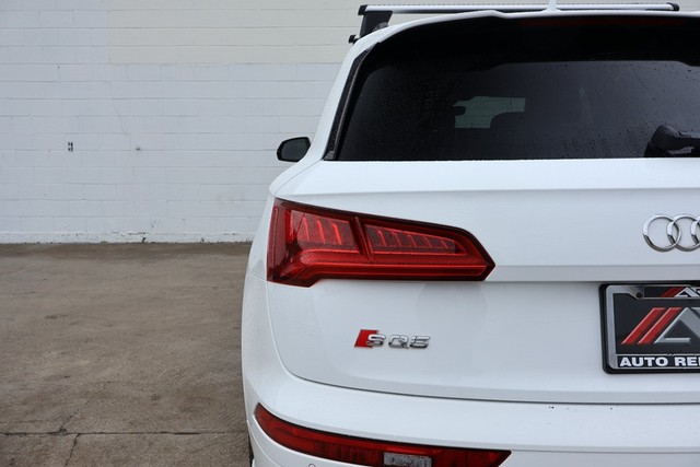 Audi SQ5 Vehicle Full-screen Gallery Image 07