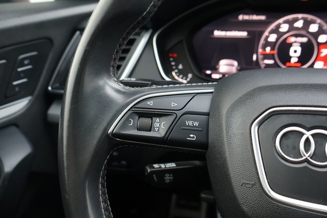 Audi SQ5 Vehicle Full-screen Gallery Image 28