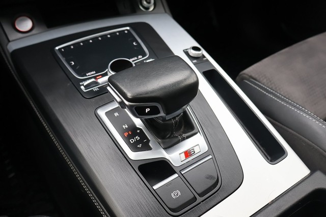 Audi SQ5 Vehicle Full-screen Gallery Image 34