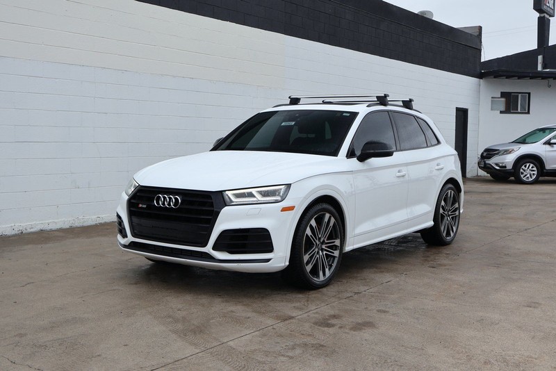 Audi SQ5 Vehicle Full-screen Gallery Image 12