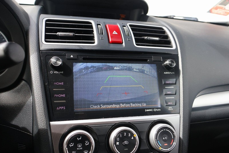 Subaru Crosstrek Vehicle Full-screen Gallery Image 29