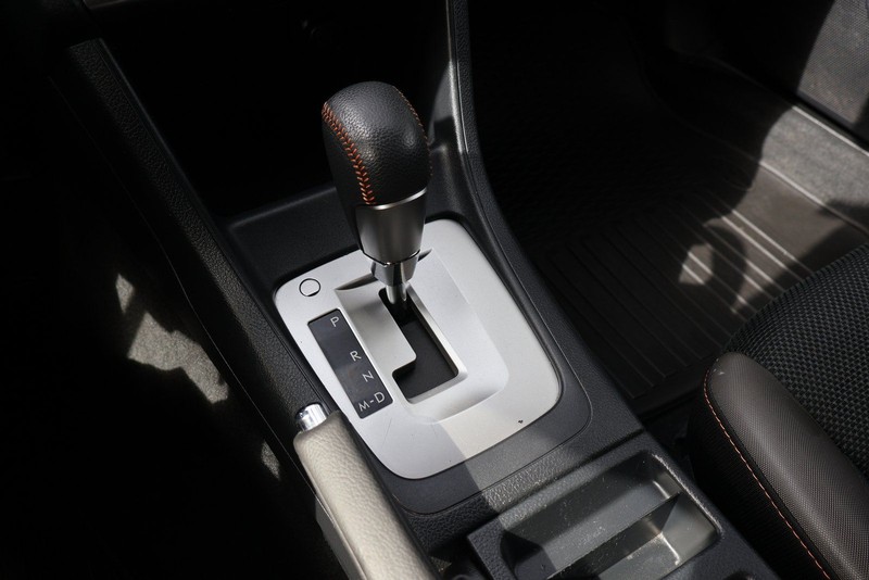 Subaru Crosstrek Vehicle Full-screen Gallery Image 31