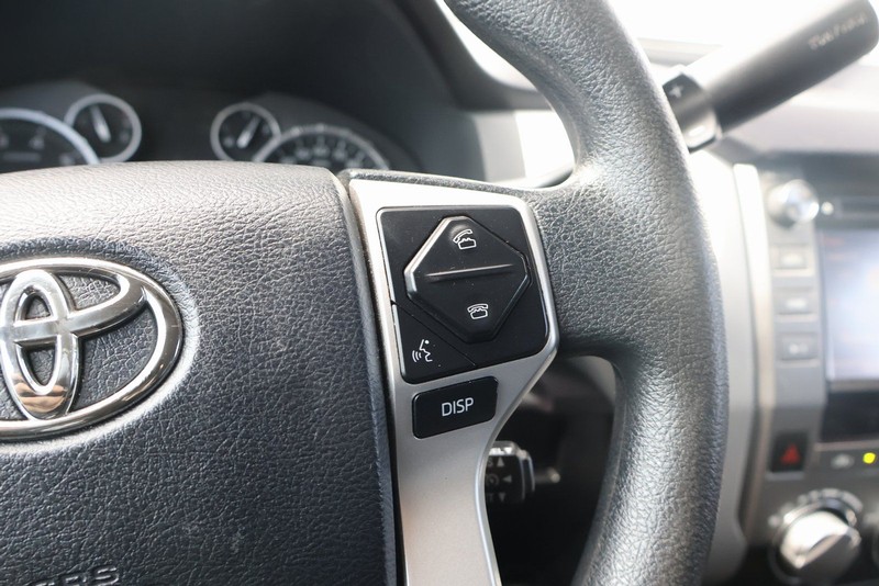 Toyota Tundra Vehicle Full-screen Gallery Image 27