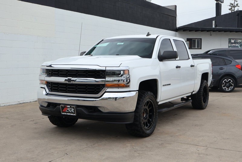 Chevrolet Silverado 1500 Vehicle Full-screen Gallery Image 11