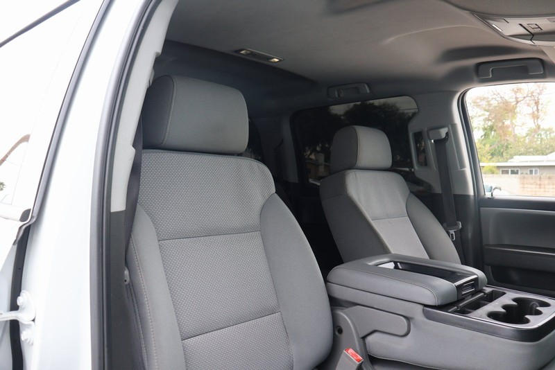 Chevrolet Silverado 1500 Vehicle Full-screen Gallery Image 20