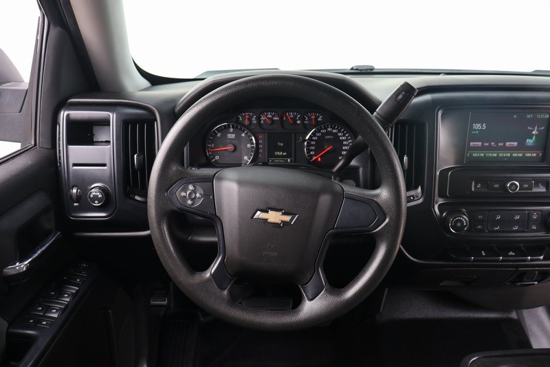 Chevrolet Silverado 1500 Vehicle Full-screen Gallery Image 24