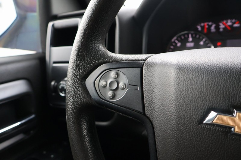 Chevrolet Silverado 1500 Vehicle Full-screen Gallery Image 25