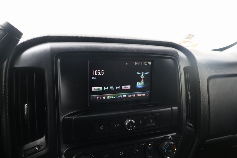 Chevrolet Silverado 1500 Vehicle Full-screen Gallery Image 28