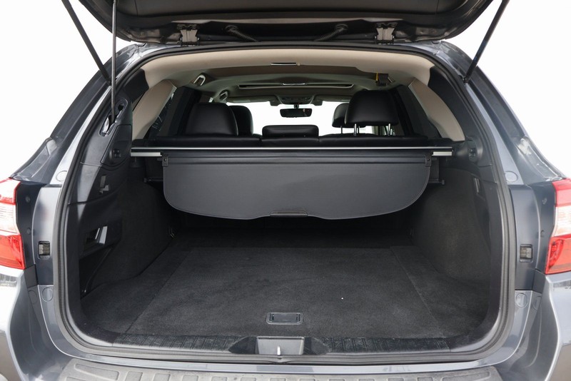Subaru Outback Vehicle Full-screen Gallery Image 08