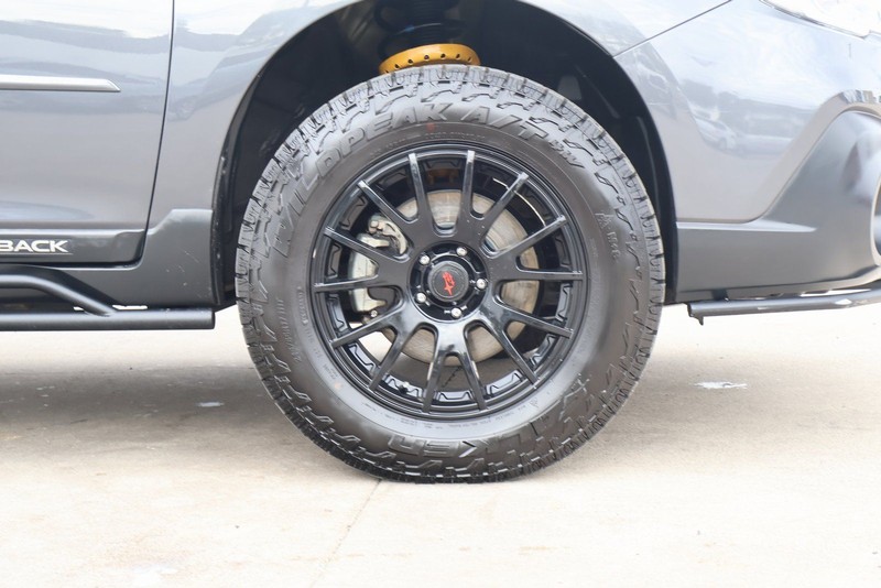 Subaru Outback Vehicle Full-screen Gallery Image 15