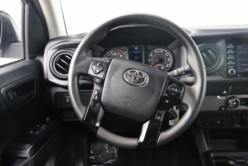 Toyota Tacoma 2WD Vehicle Full-screen Gallery Image 24