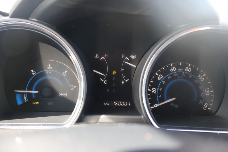 Toyota Highlander Hybrid Vehicle Full-screen Gallery Image 25