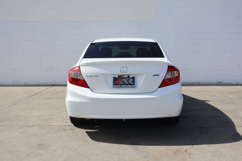 Honda Civic Sedan Vehicle Full-screen Gallery Image 06