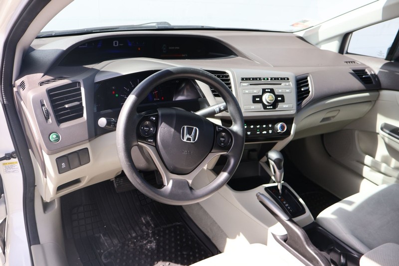 Honda Civic Sedan Vehicle Full-screen Gallery Image 16