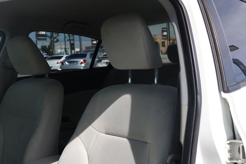 Honda Civic Sedan Vehicle Full-screen Gallery Image 18