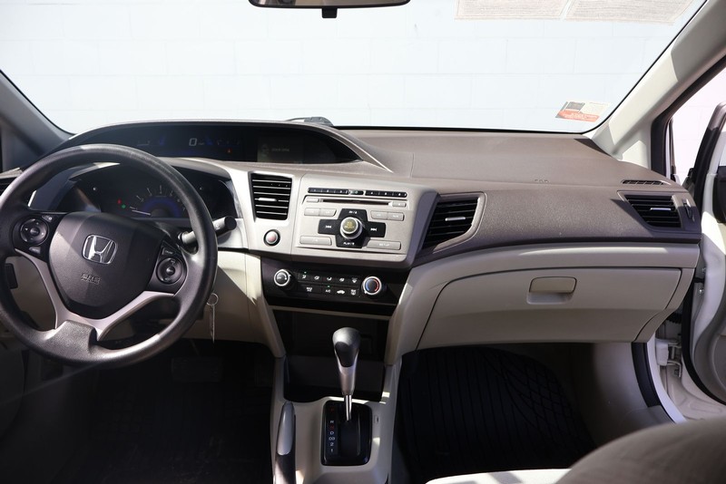 Honda Civic Sedan Vehicle Full-screen Gallery Image 22