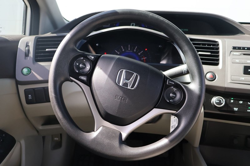 Honda Civic Sedan Vehicle Full-screen Gallery Image 25