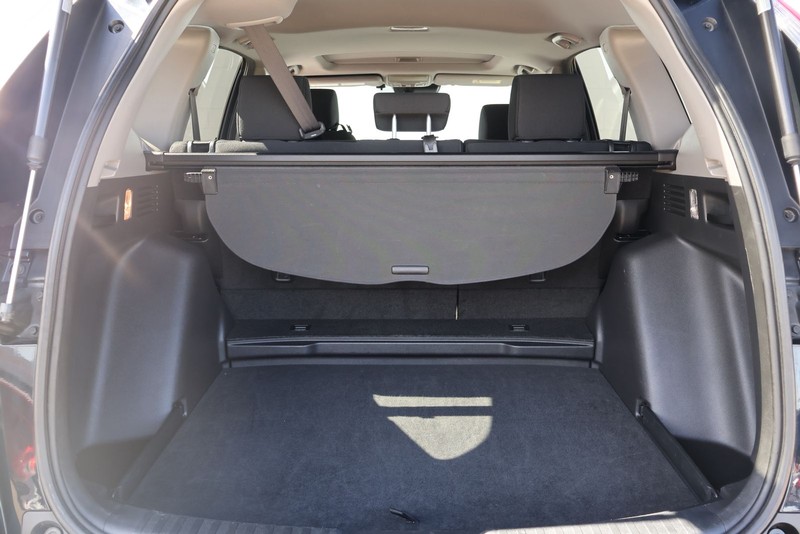 Honda CR-V Vehicle Full-screen Gallery Image 08